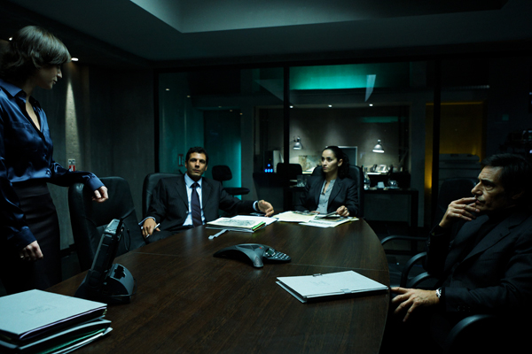 Кадры из Интересы государства (2008)