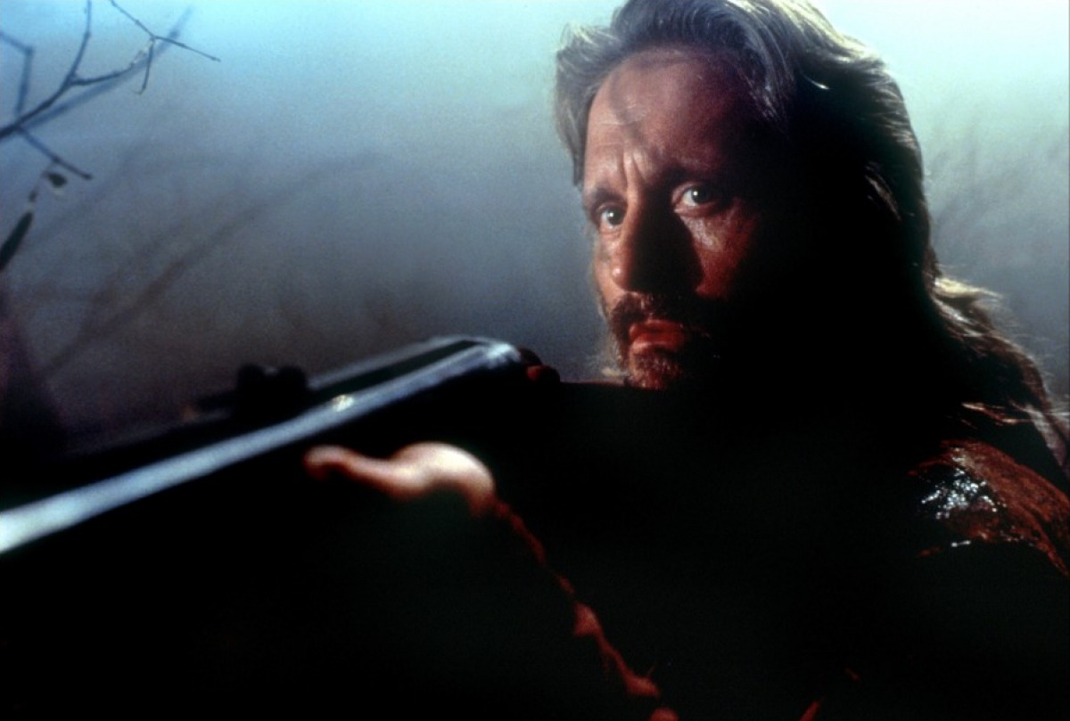 Кадры из Призрак и Тьма (1996)