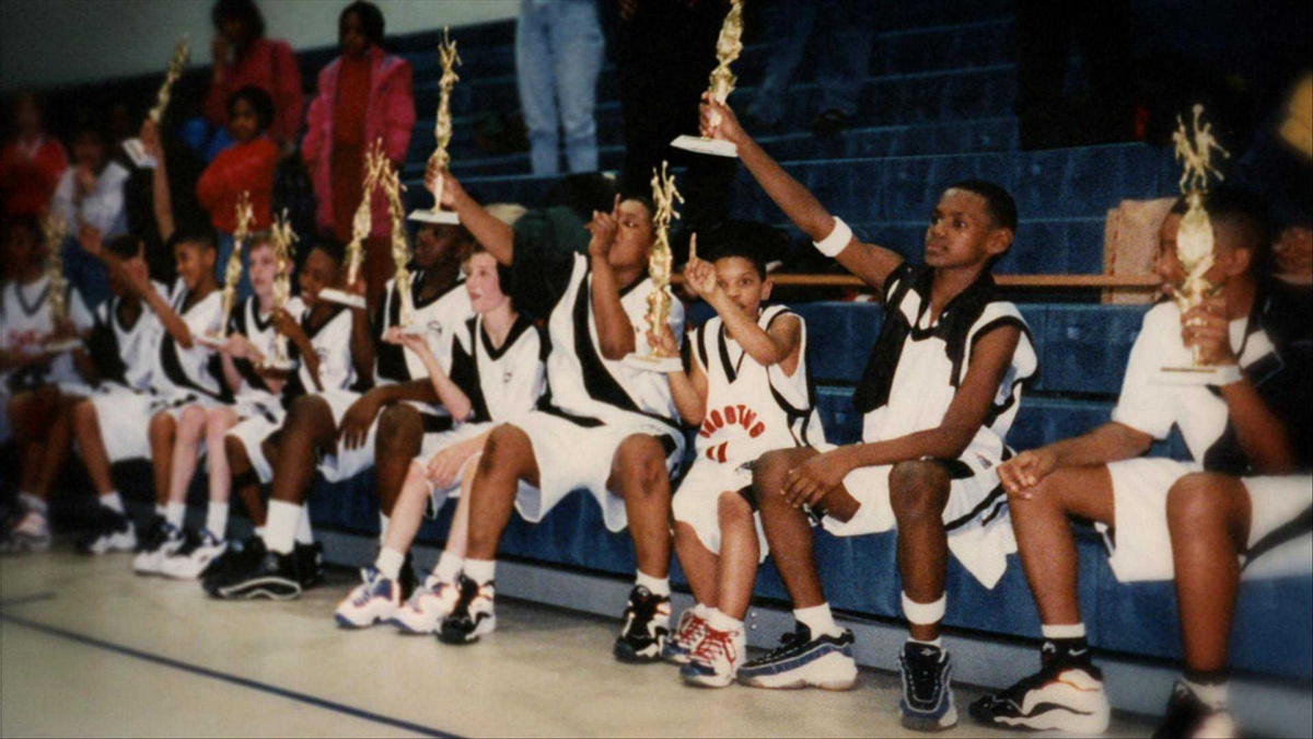 Кадры из Больше, чем игра (2008)