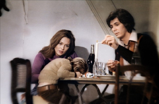 Кадры из Дом под деревьями (1971)