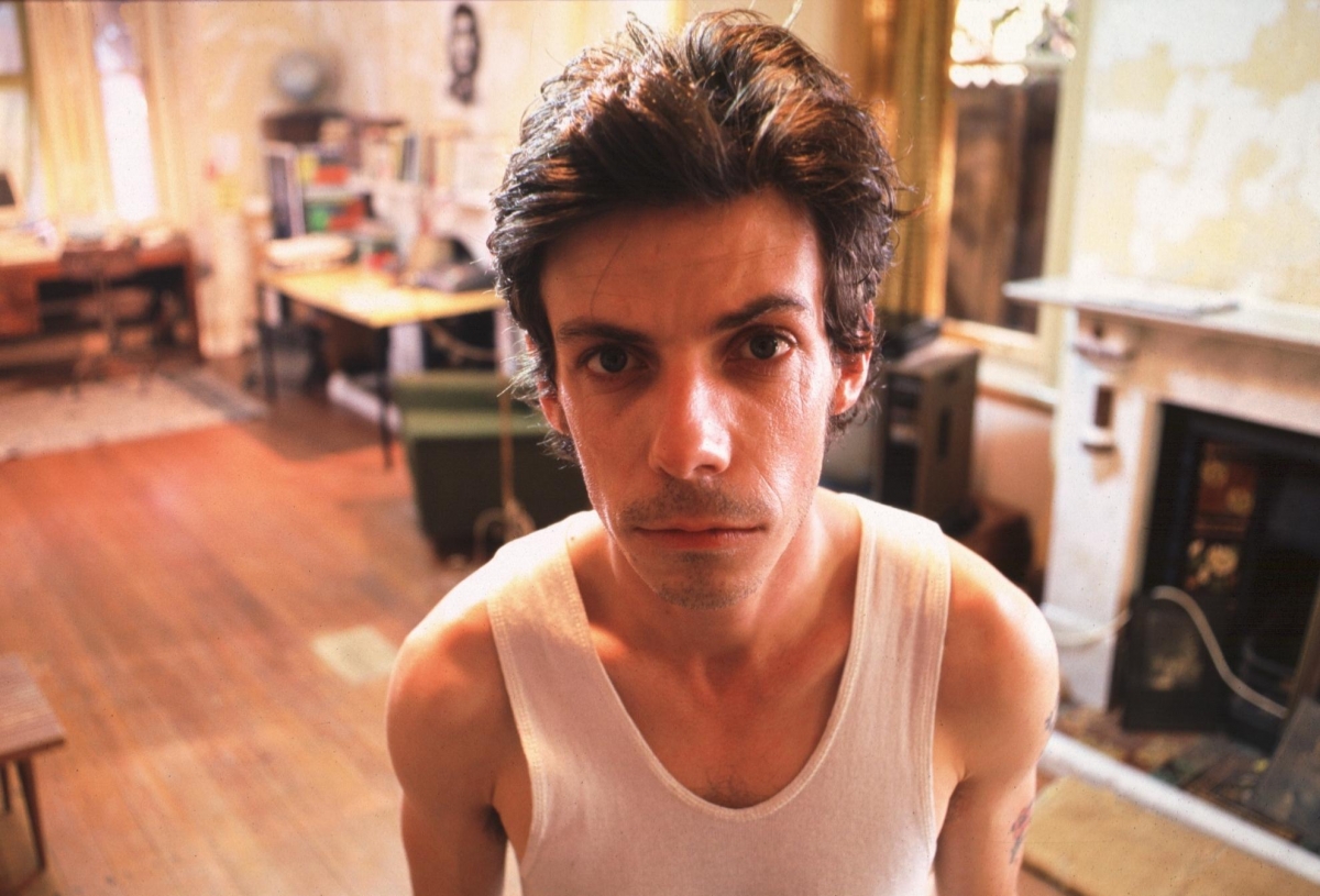 Кадры из Он умер с фалафелем в руке (2001)