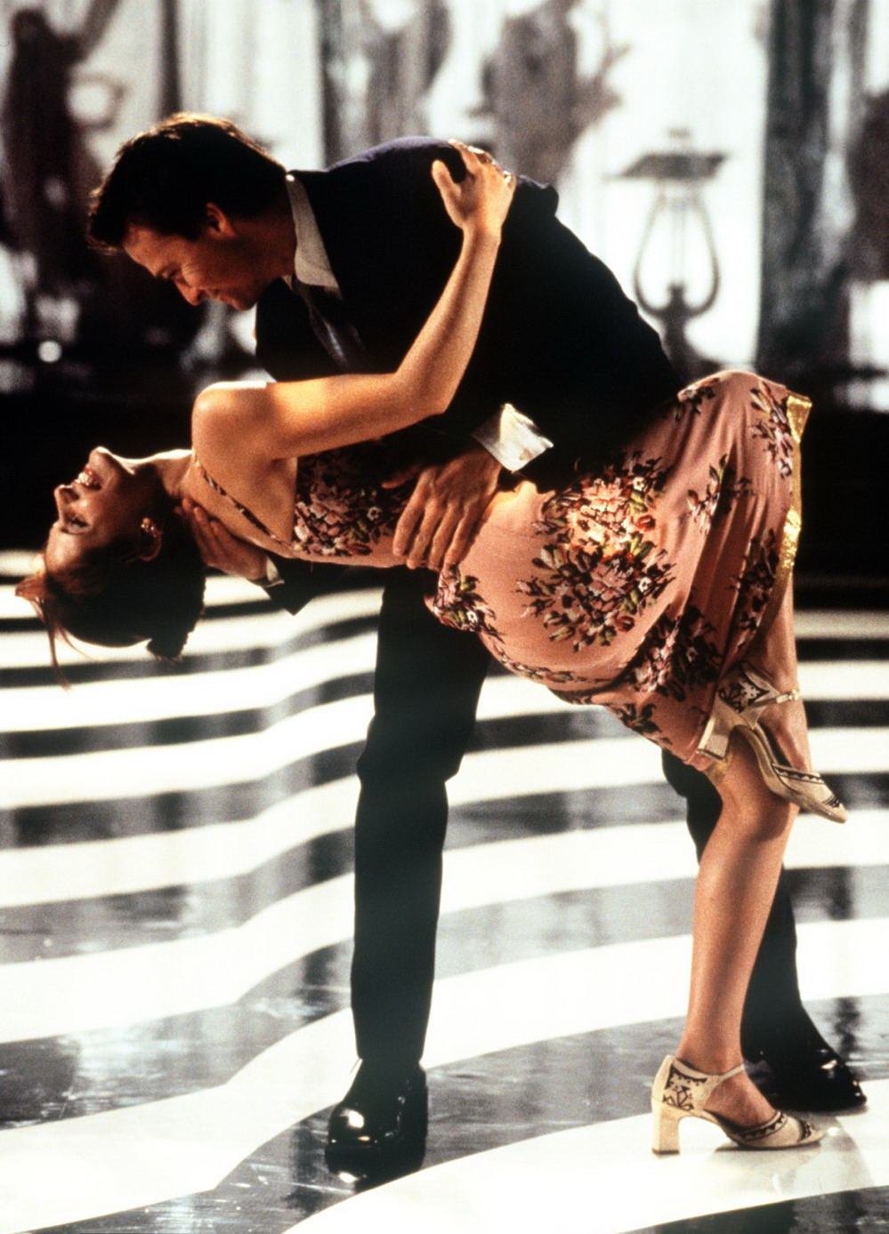 Кадры из Просто неотразима (1999)