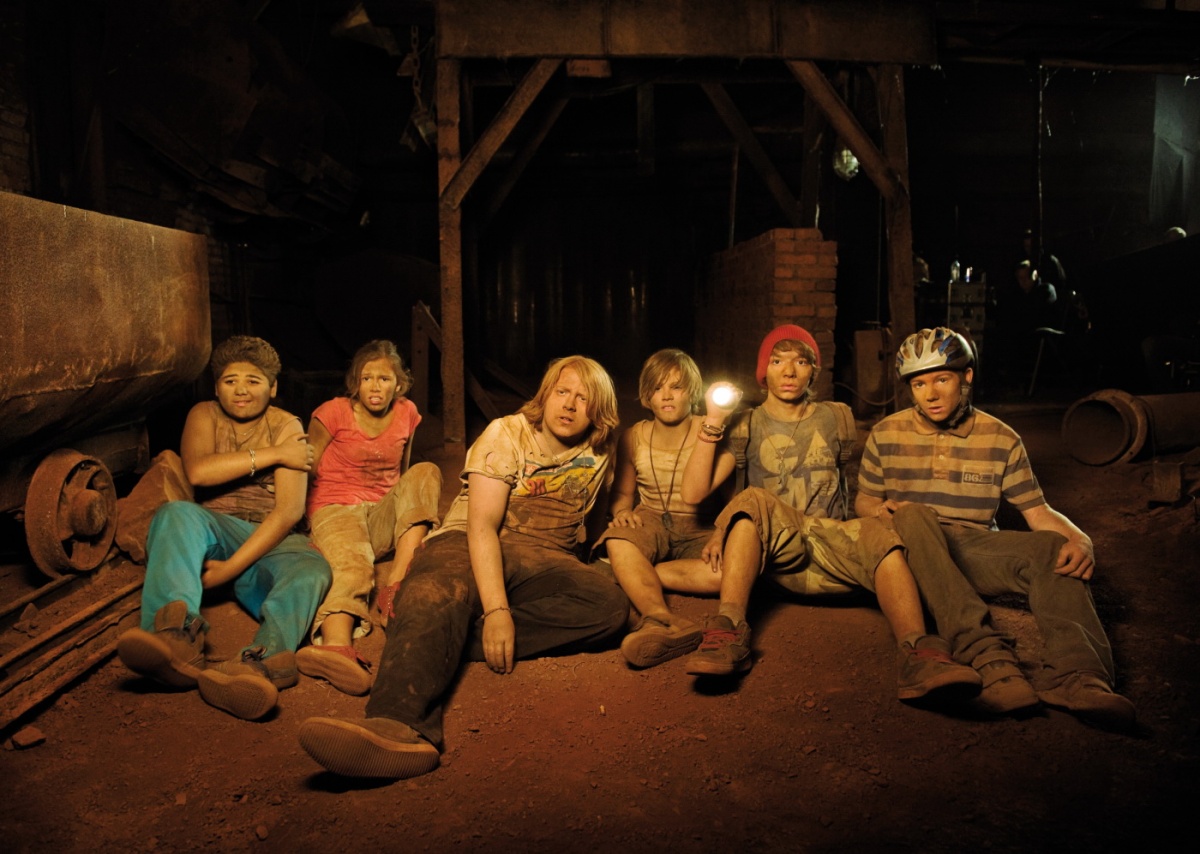 Кадры из Деревенские крокодилы 2 (2010)