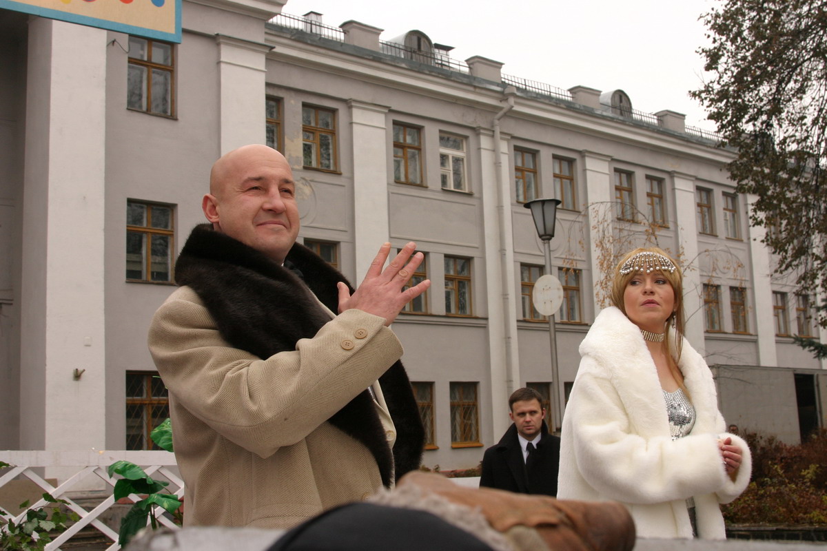 Кадры из На свете живут добрые и хорошие люди (2010)