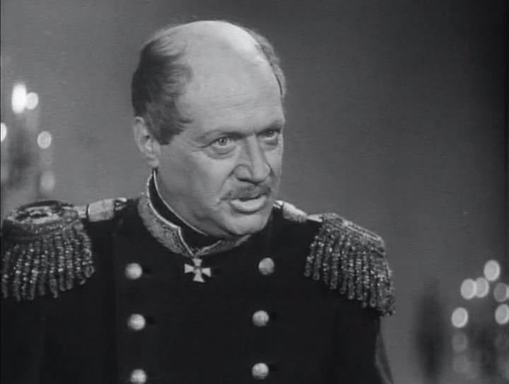 Кадры из Адмирал Нахимов (1947)