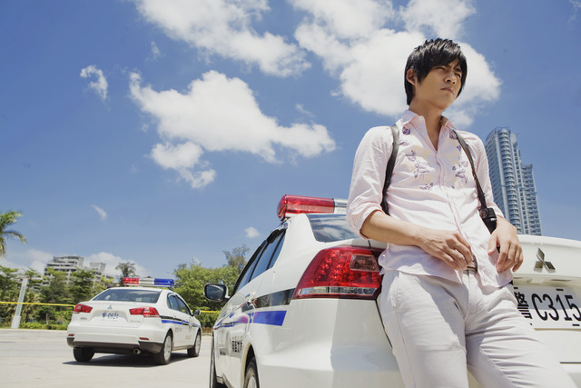 Кадры из Чёрный и белый (2009)