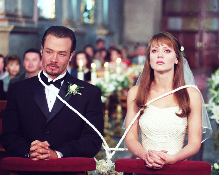 Кадры из Злоумышленница (2001)