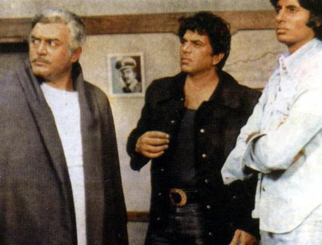 Кадры из Месть и закон (1975)