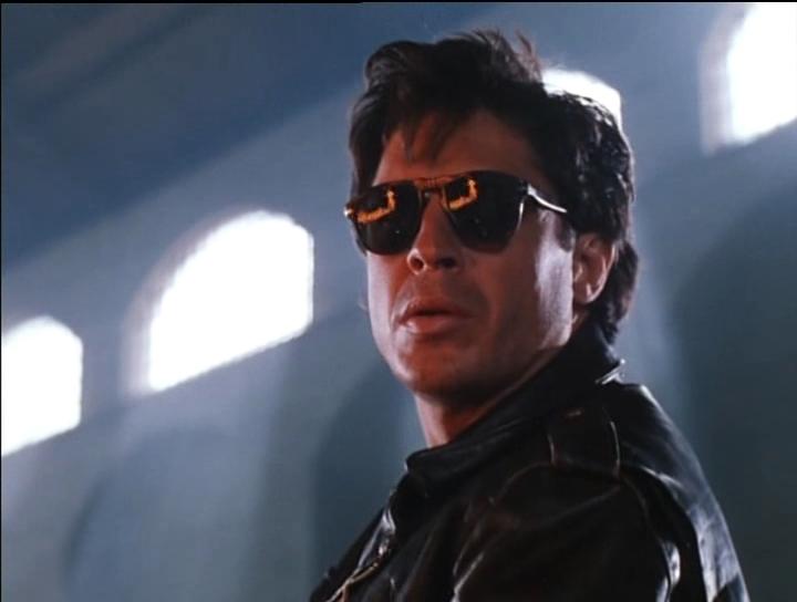 Кадры из Киборг-полицейский 2 (1994)