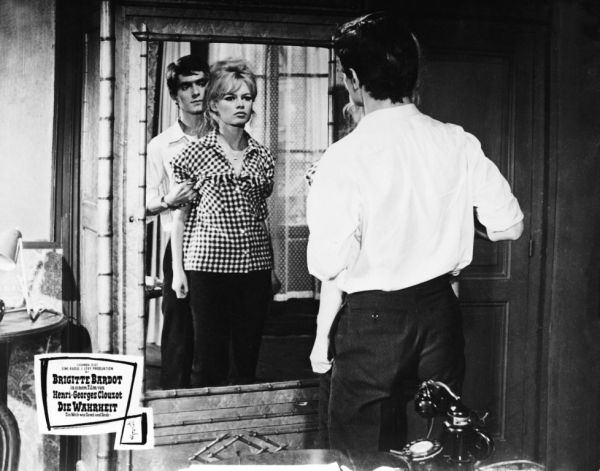 Кадры из Истина (1960)