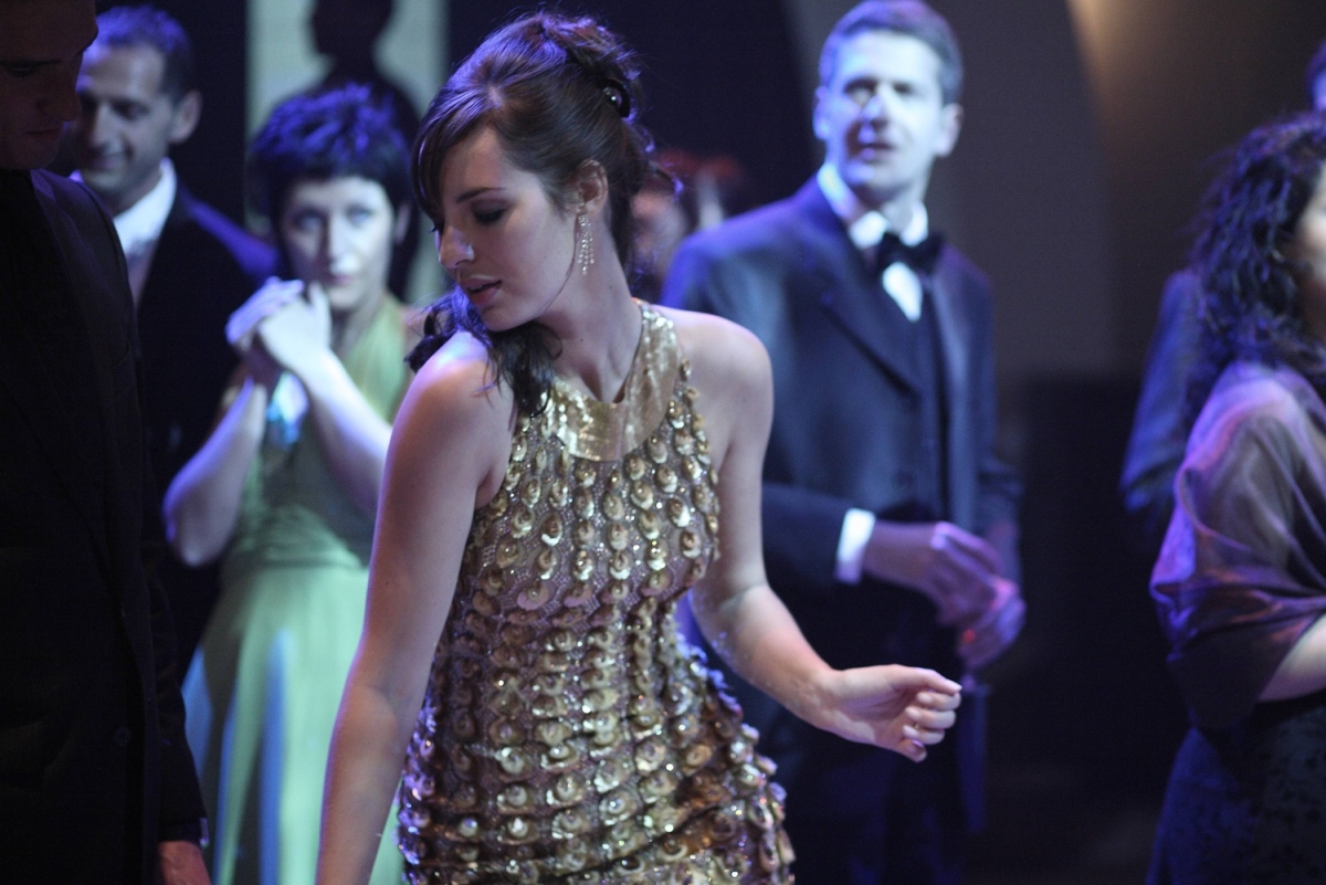 Кадры из Белый как снег (2010)