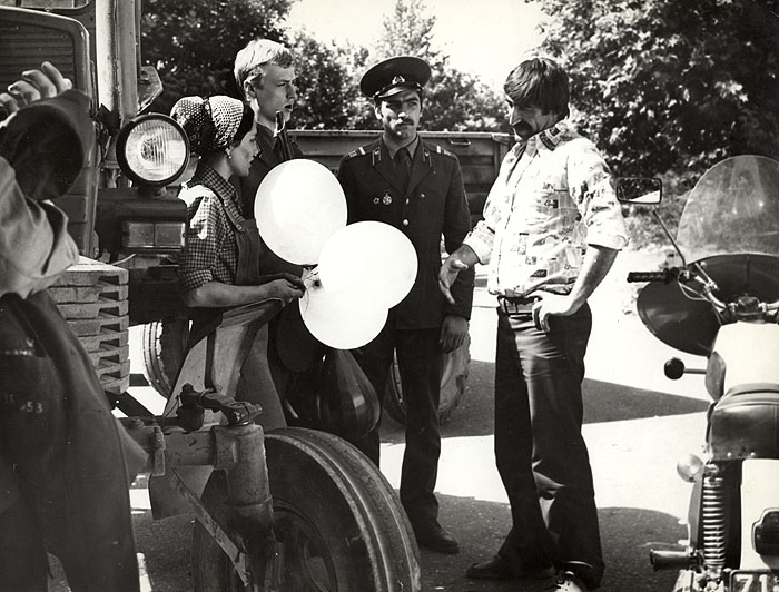 Кадры из Контрольная полоса (1981)