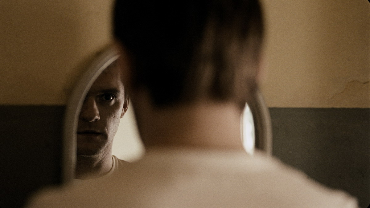 Кадры из Обратное движение (2010)