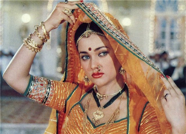 Кадры из Ганг, твои воды замутились (1985)