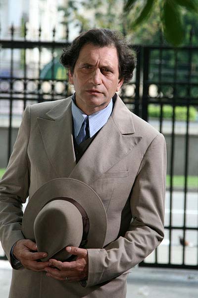 Кадры из Вольф Мессинг: Видевший сквозь время (2009)