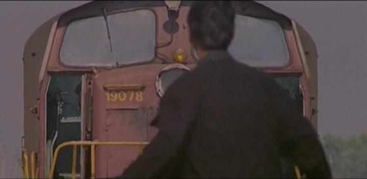 Кадры из Любовь должна была случиться (1998)