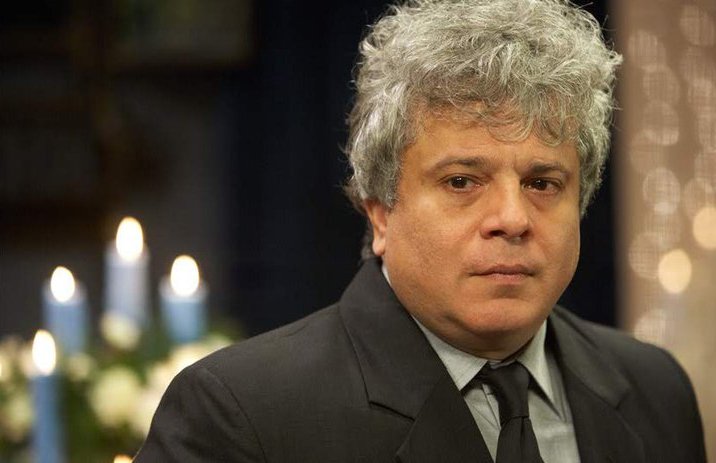 Кадры из Мольба (2010)