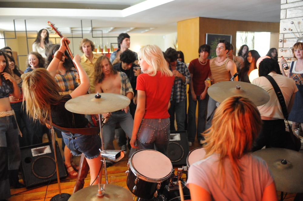 Кадры из Ранэвэйс (2010)