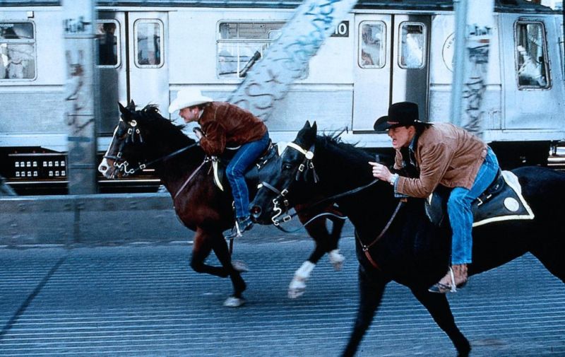 Кадры из У ковбоев так принято (1994)