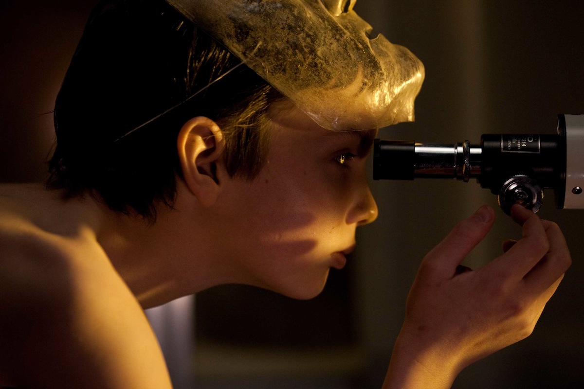 Кадры из Впусти меня. Сага (2010)