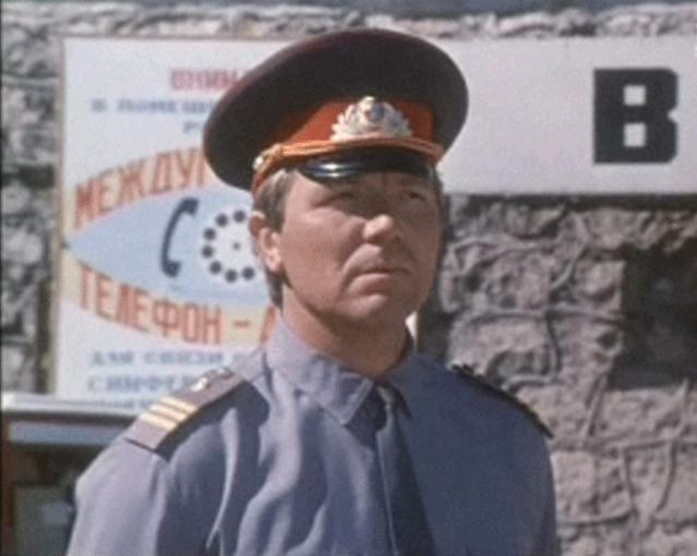 Кадры из Будьте готовы, ваше высочество (1978)