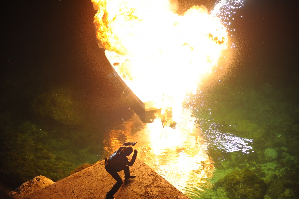 Кадры из Замкнутый круг (2009)