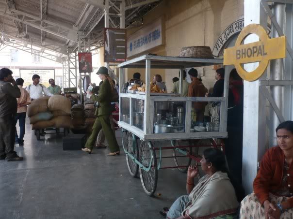 Кадры из Бхопал: Молитва о дожде (2014)