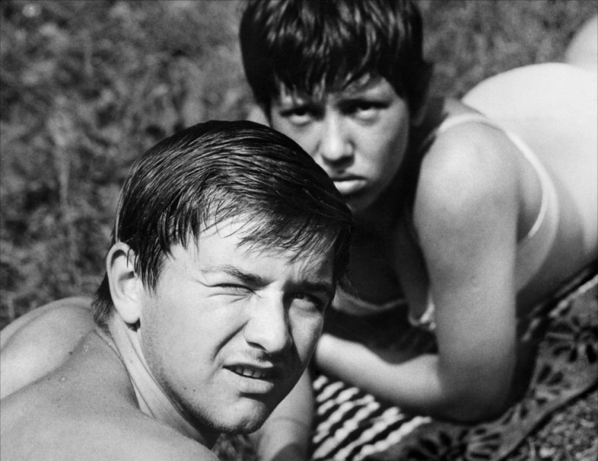 Кадры из Черный Петр (1964)