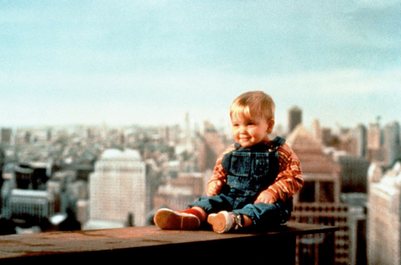 Младенец на прогулке, или Ползком от гангстеров (1994)