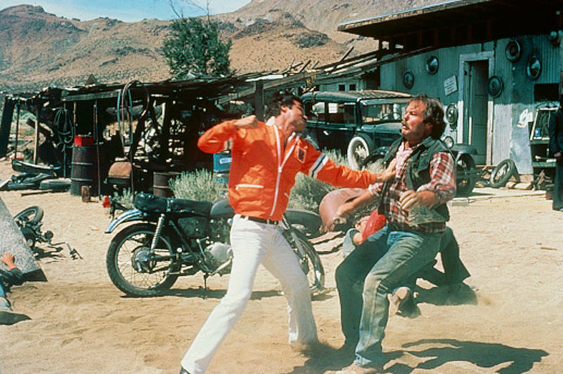 Кадры из Гонки «Пушечное ядро» (1981)