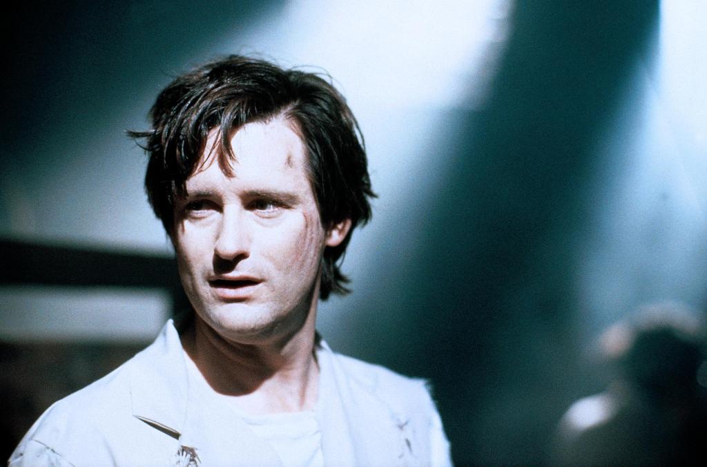 Кадры из Мертвый мозг (1990)