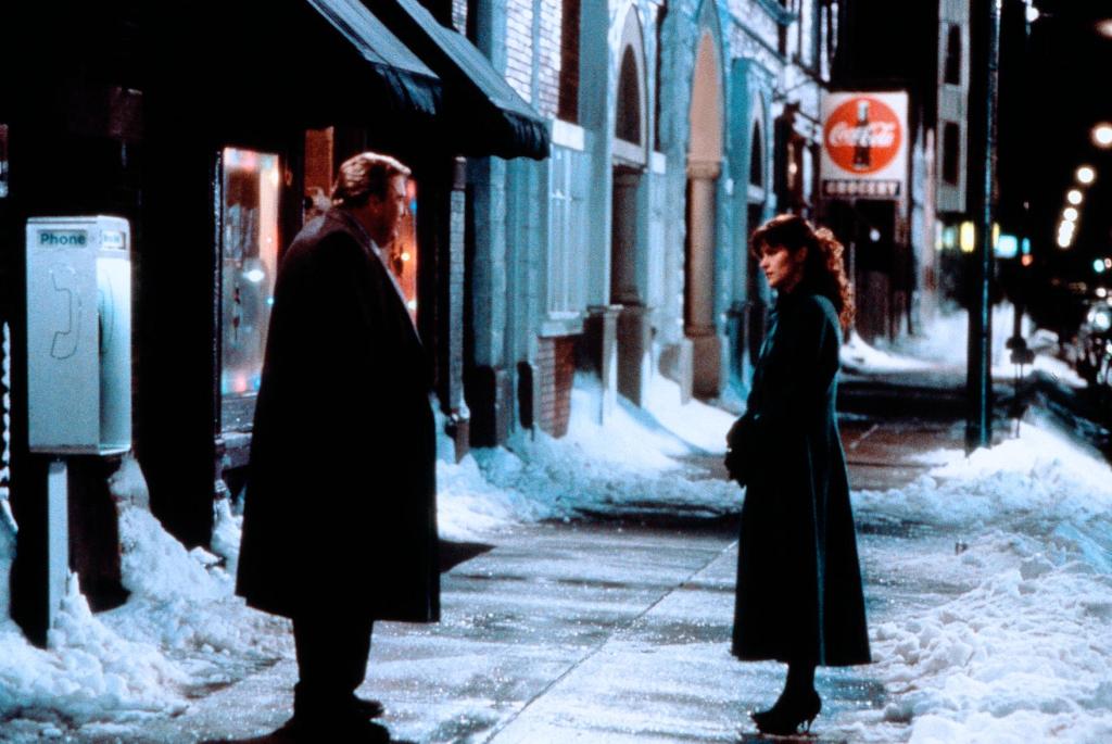 Кадры из Поймет лишь одинокий (1991)