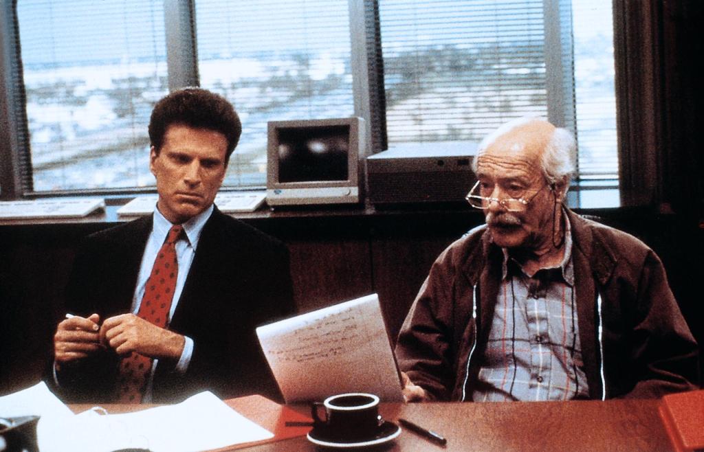 Кадры из Папа (1989)