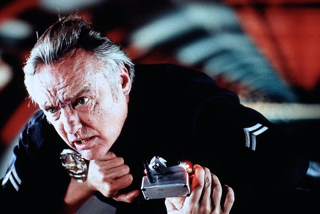 Кадры из Скорость (1994)