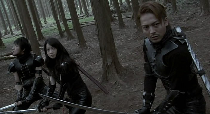 Кадры из Чужие против ниндзя (2010)