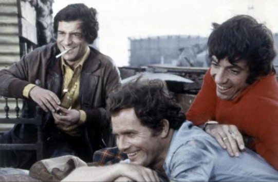 Кадры из Макс и жестянщики (1971)