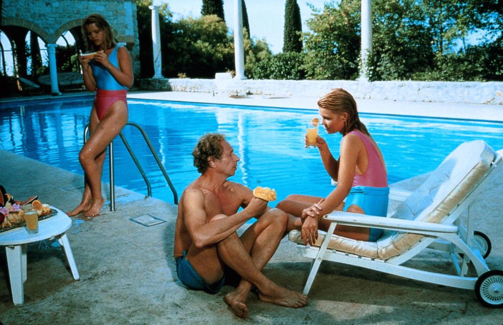 Кадры из Близнец (1984)