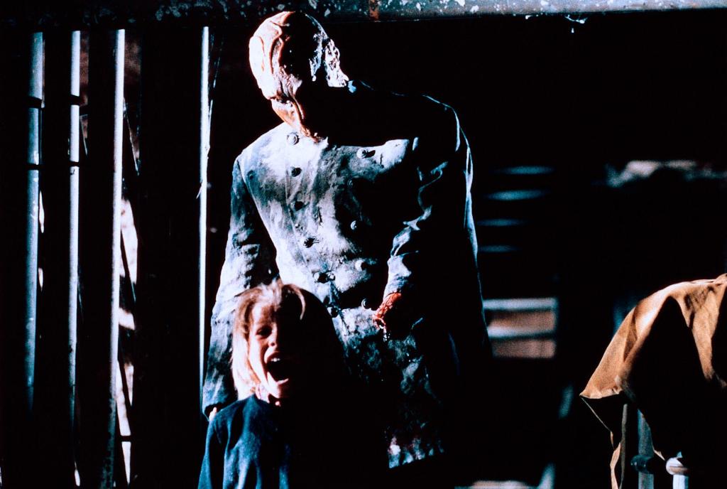 Кадры из Дом на краю кладбища (1981)