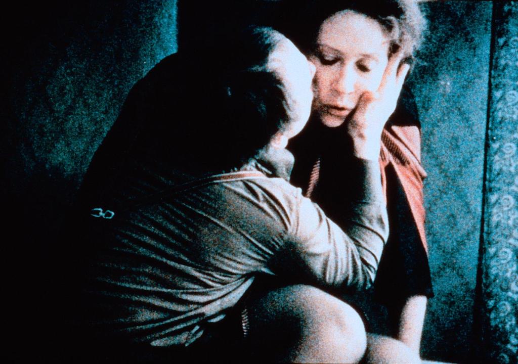 Кадры из Ребро Адама (1991)