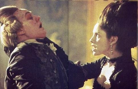 Кадры из Восставший из ада 4: Кровное родство (1996)