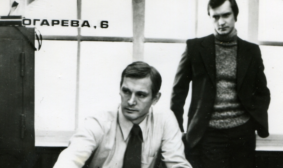 Кадры из Огарева, 6 (1981)