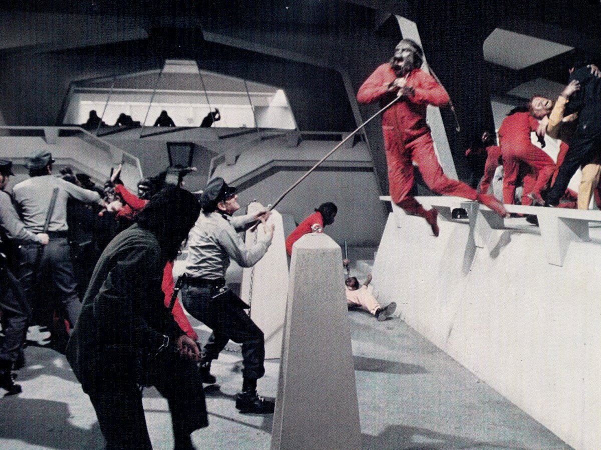 Кадры из Завоевание планеты обезьян (1972)