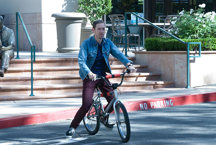 Кадры из Только спокойствие (2009)