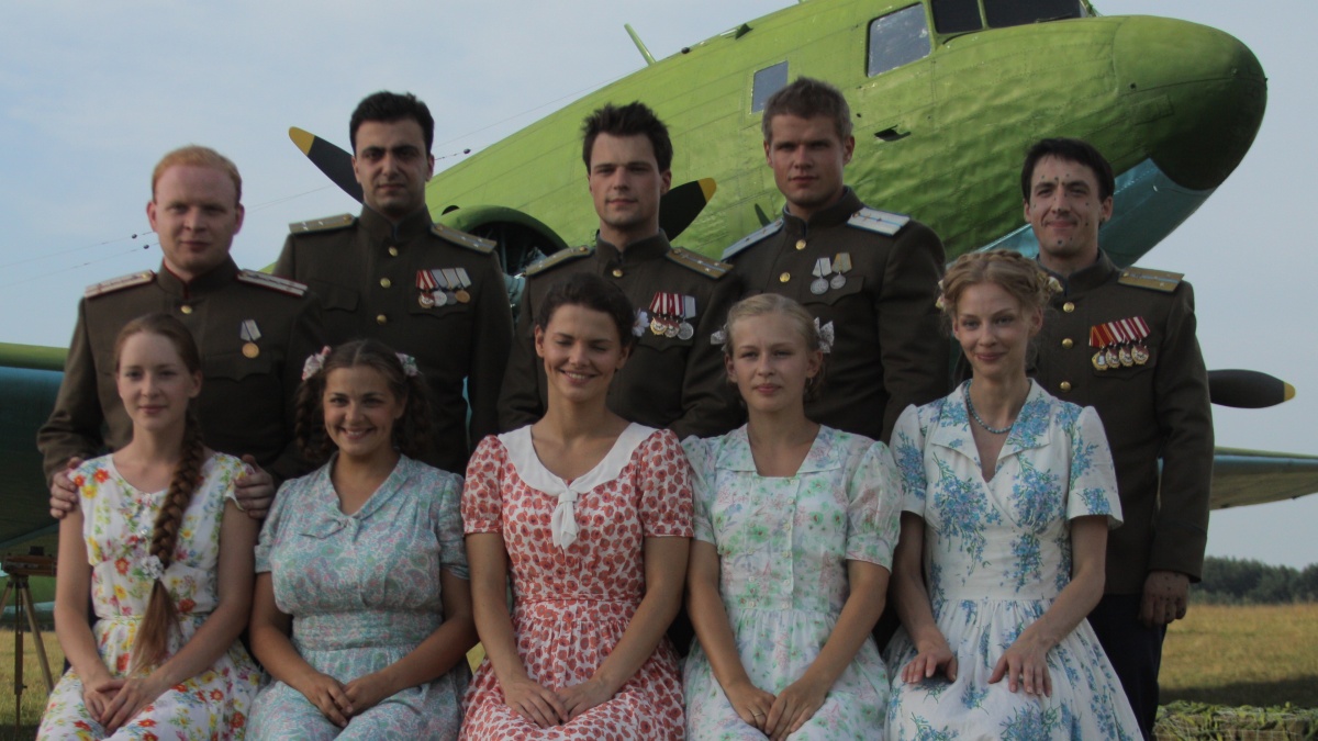 Кадры из Пять невест (2011)