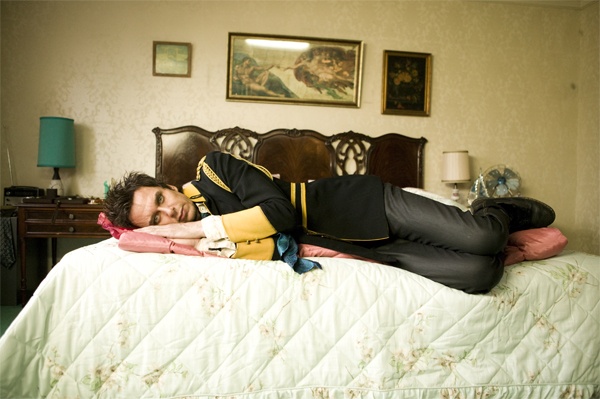 Кадры из Оживший (2010)