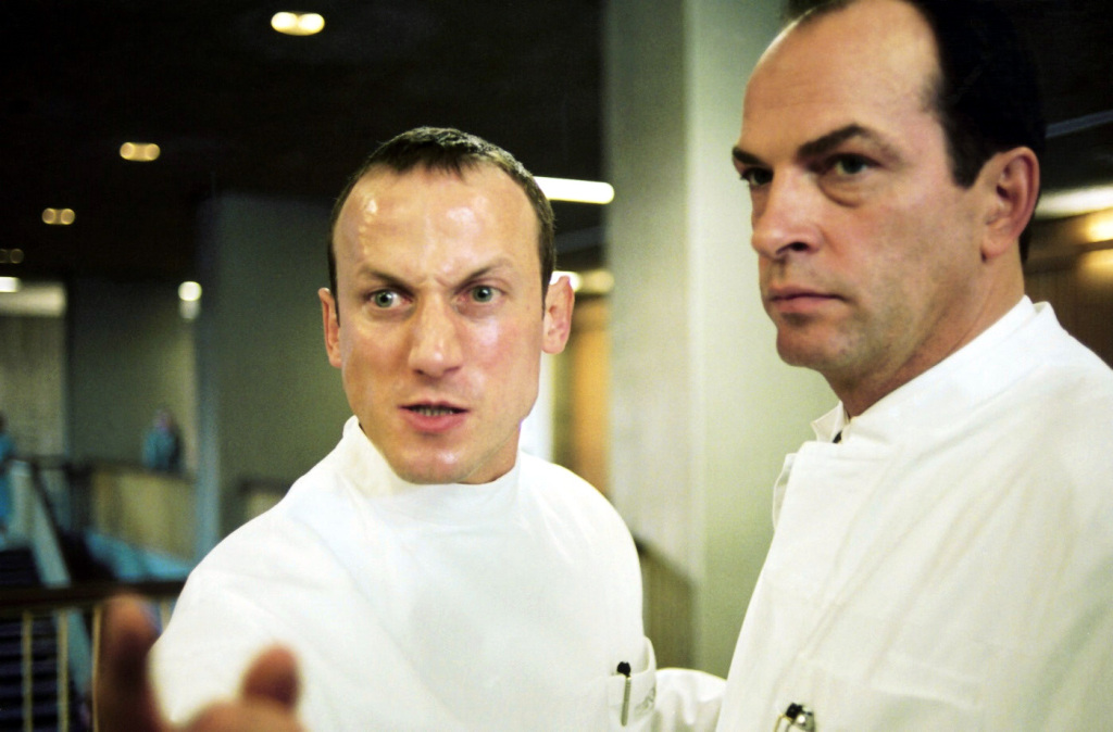 Кадры из Анатомия 2 (2003)