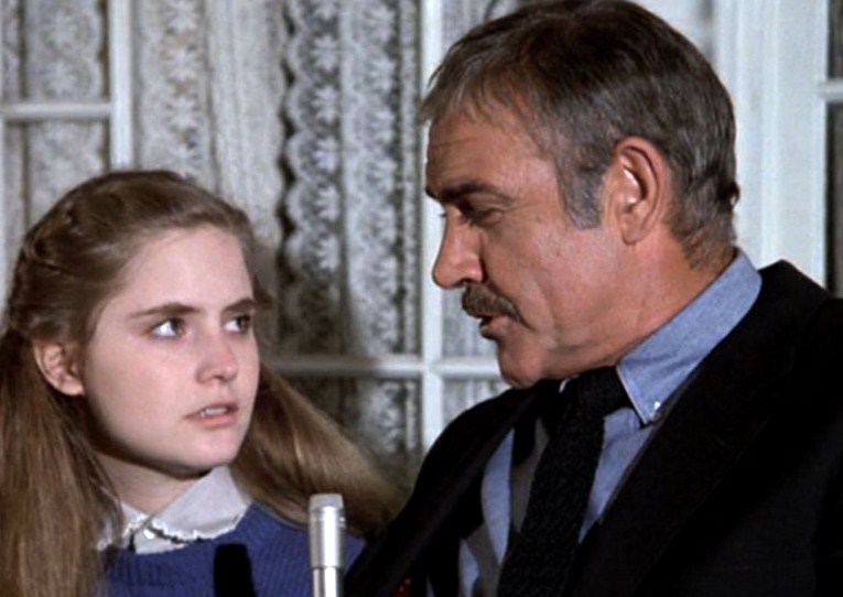 Кадры из Неправый прав (1982)