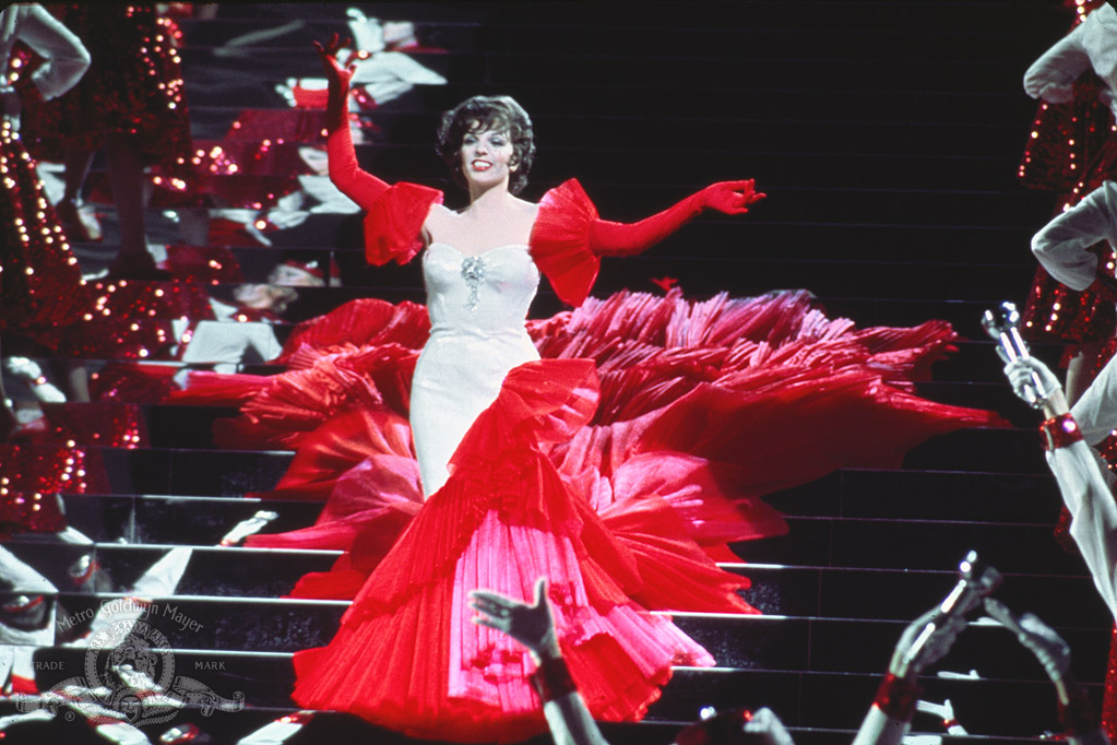 Кадры из Нью-Йорк, Нью-Йорк (1977)