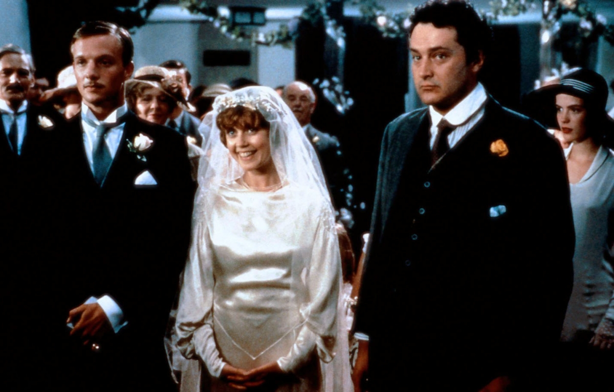 Кадры из Неуютная ферма (1995)