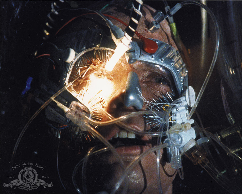 Кадры из Бомба замедленного действия (1991)